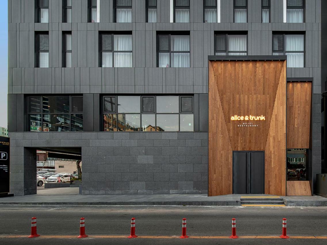 ג'גו Hotel Alice And Trunk מראה חיצוני תמונה